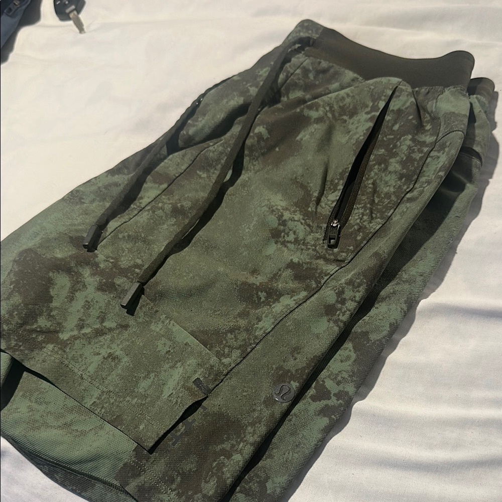 Lululemon License to Train Green Camouflage Shorts